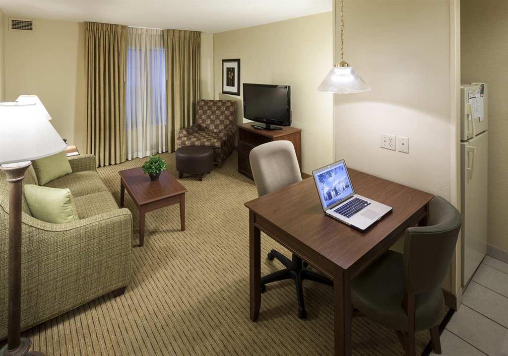 Homewood Suites By Hilton Newark-Cranford Room photo
